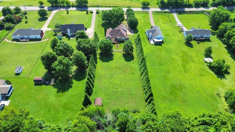 2305 Clara Mathis Rd, Spring Hill, TN 37174
