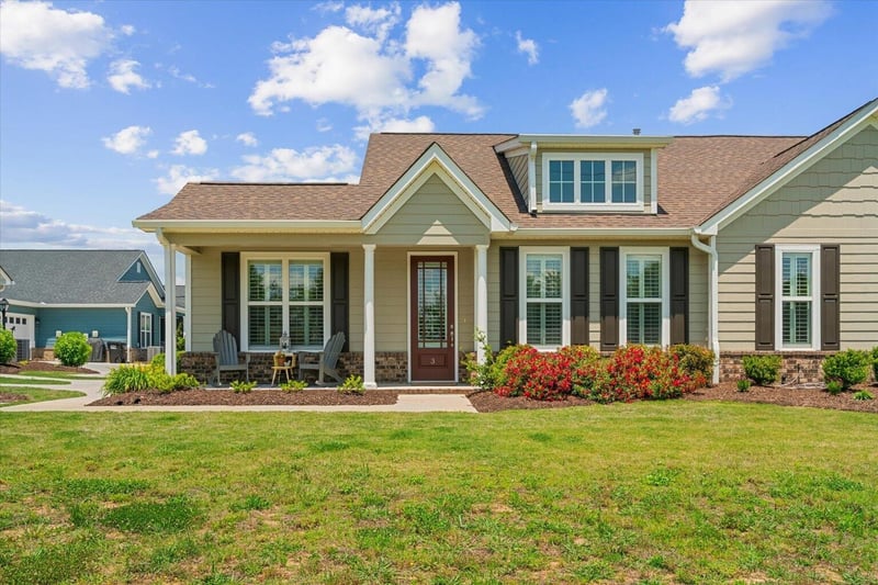 383 Pacer Ln, Dalton, GA 30721