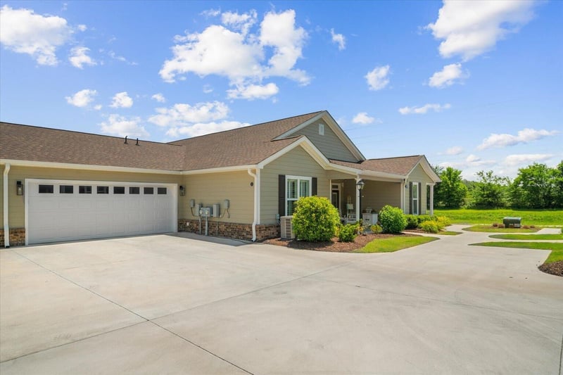 383 Pacer Ln, Dalton, GA 30721