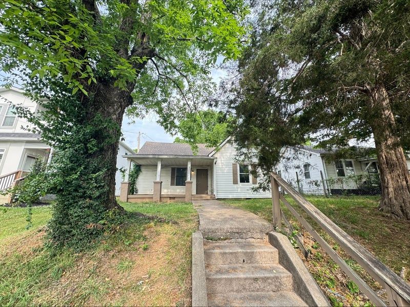 1220 Stockell St, Nashville, TN 37207