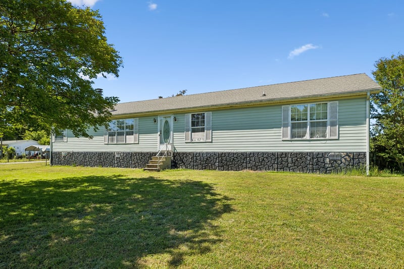 4870 Haley Ln, Columbia, TN 38401