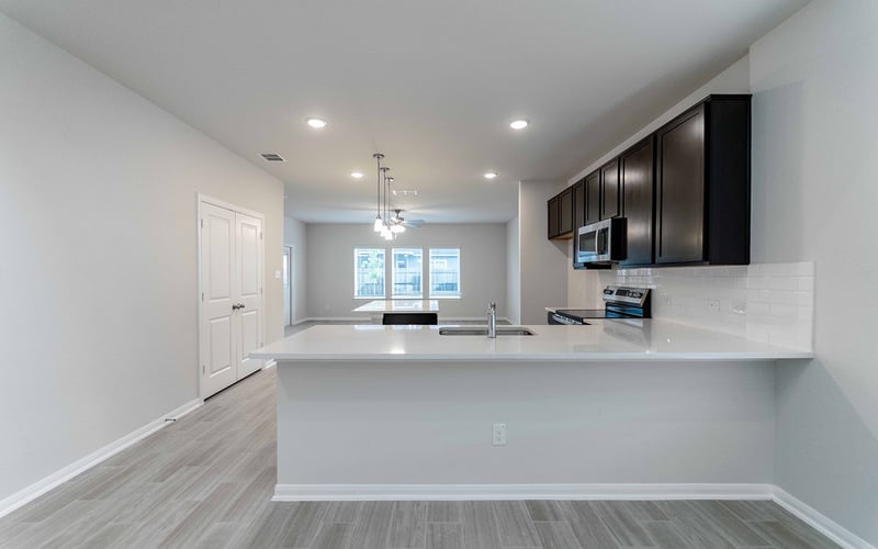 802 Tompkins Ln, Gallatin, TN 37066
