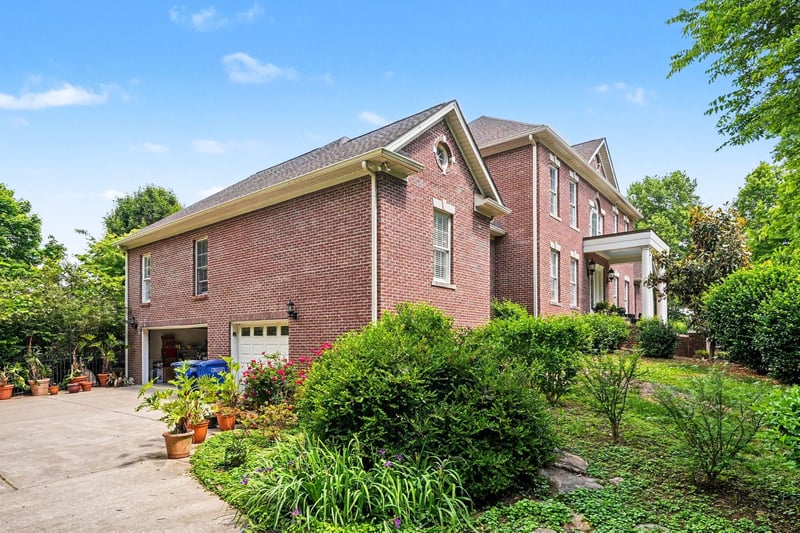 1523 North Main St, Mount Pleasant, TN 38474