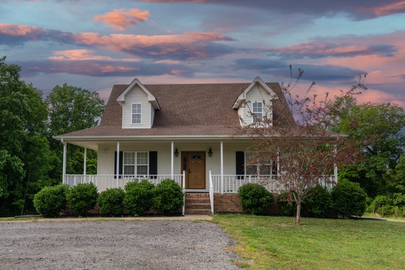 225 Sherman Rd, Charlotte, TN 37036