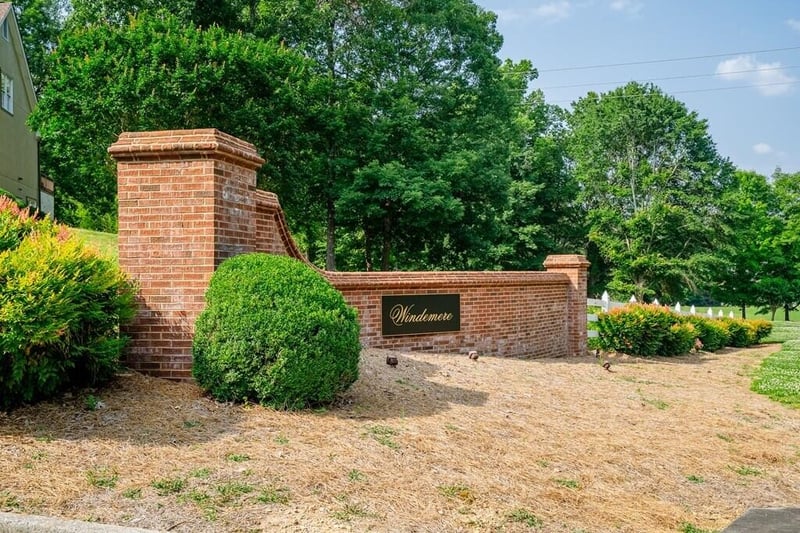1705 Wellington Dr NW, Dalton, GA 30720