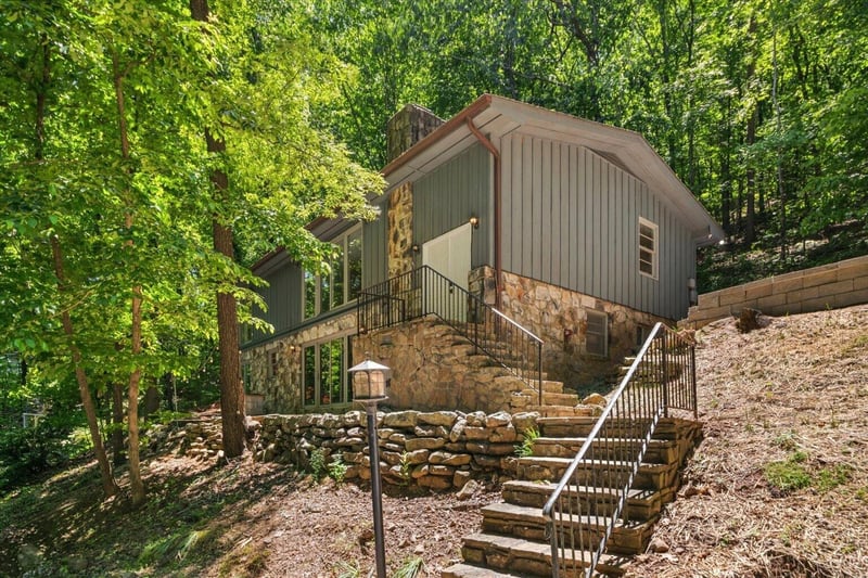 2312 W Mount Haven Dr, Dalton, GA 30720