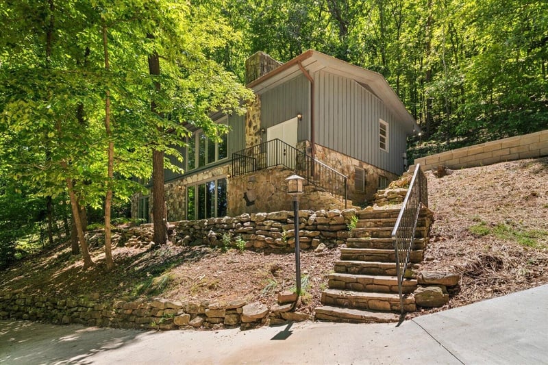 2312 W Mount Haven Dr, Dalton, GA 30720