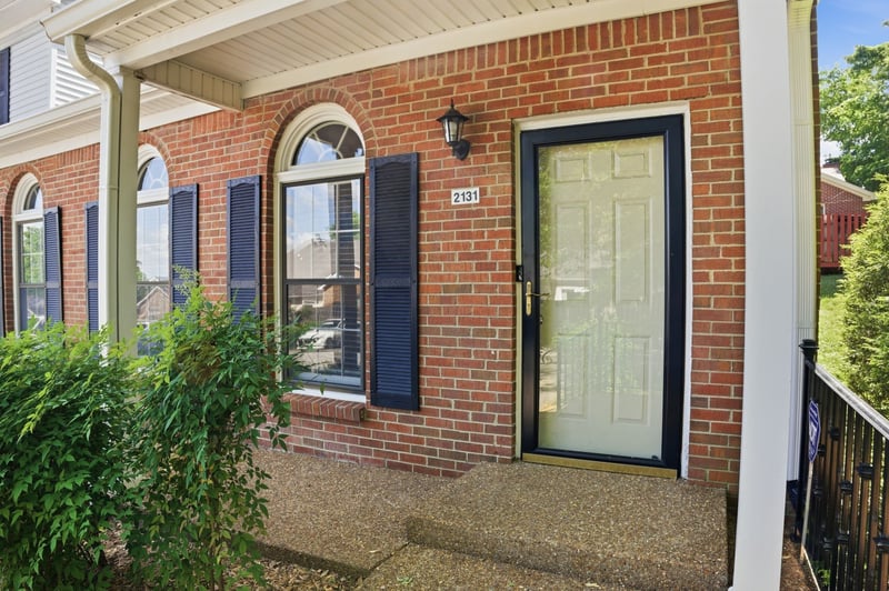 2131 Benton Hall Ct, Columbia, TN 38401