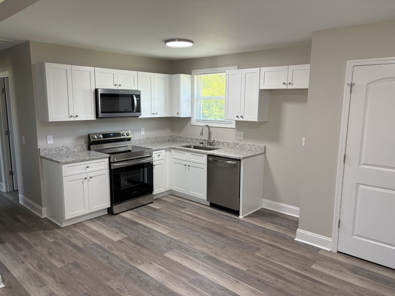 1513 Ridgewood Ct E, Gallatin, TN 37066
