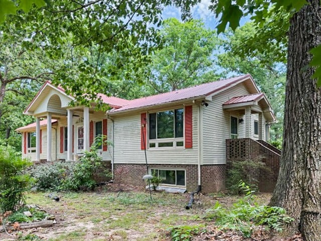 1045 Highland Dr, Dickson, TN 37055
