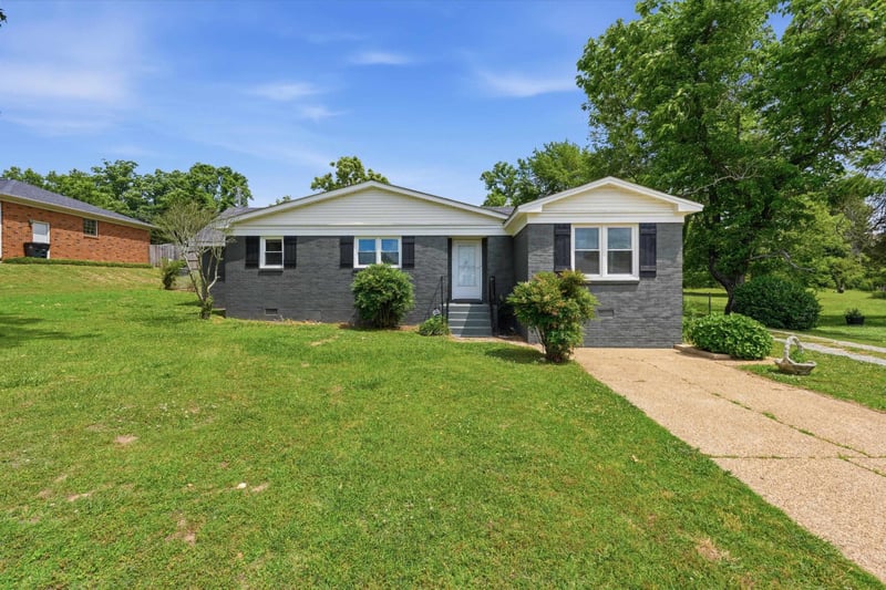 515 E Rasch Rd, Florence, AL 35633