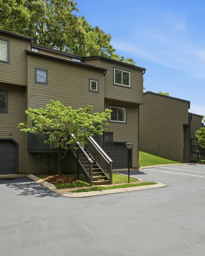 256 Summit Ridge Dr, Nashville, TN 37215