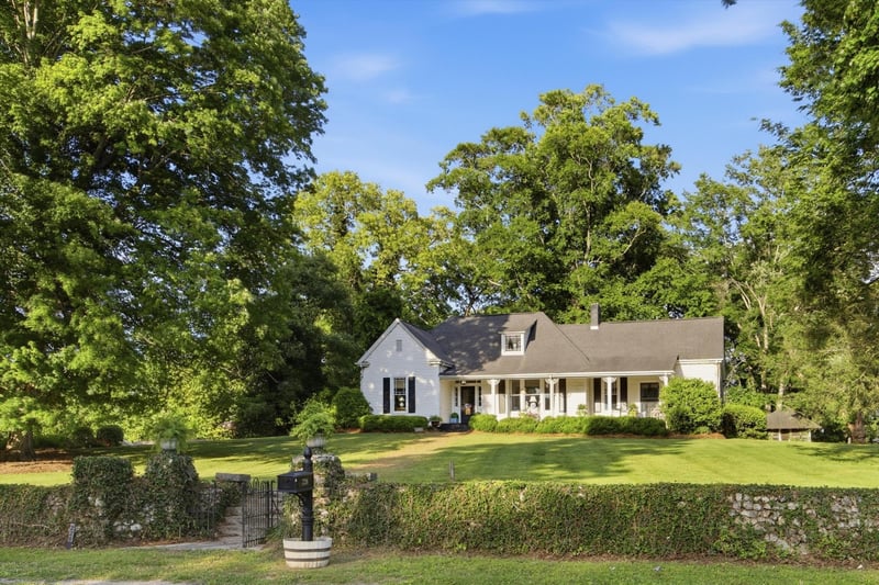 226 Lee Ave, Chickamauga, GA 30707