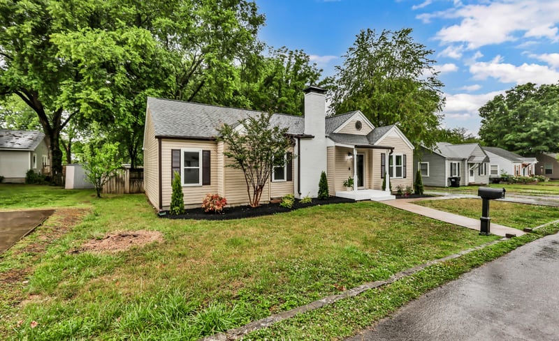 110 E Mcknight Dr, Murfreesboro, TN 37130