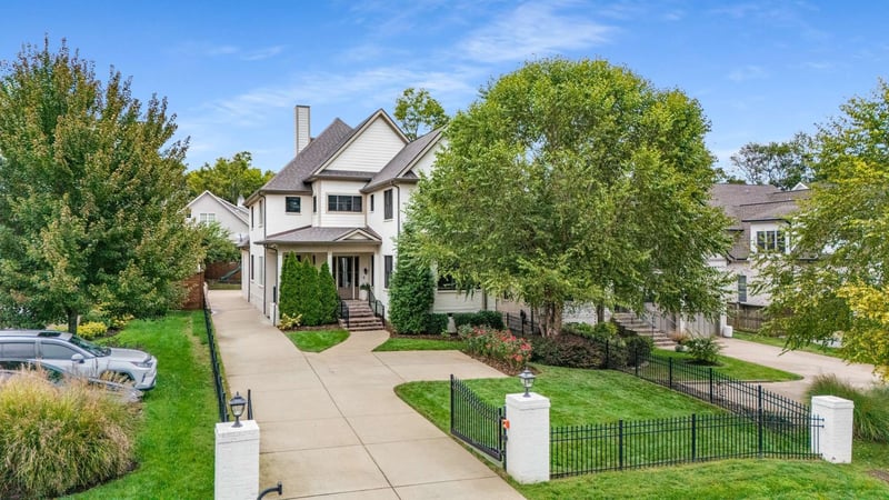 1110B Biltmore Dr, Nashville, TN 37204