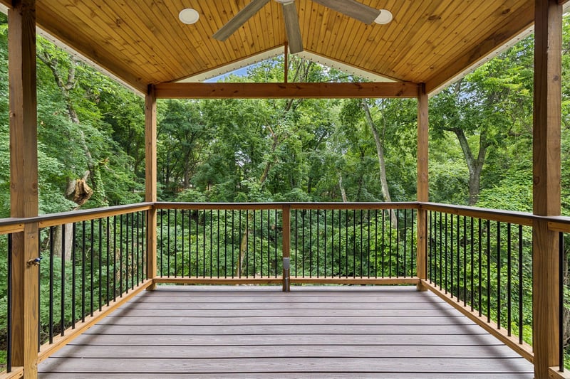 231 Green Harbor Rd #101, Old Hickory, TN 37138