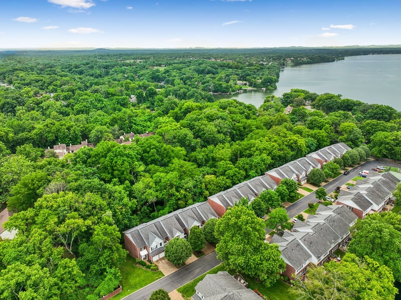 231 Green Harbor Rd #101, Old Hickory, TN 37138
