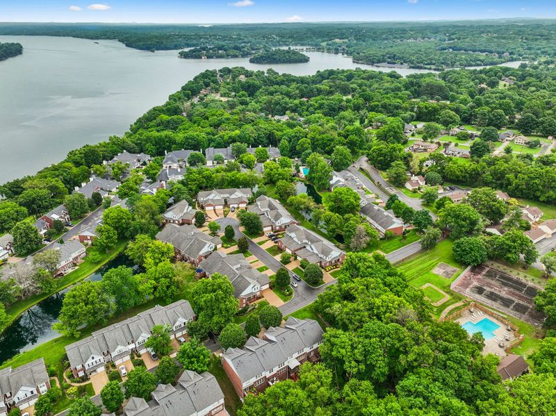 231 Green Harbor Rd #101, Old Hickory, TN 37138