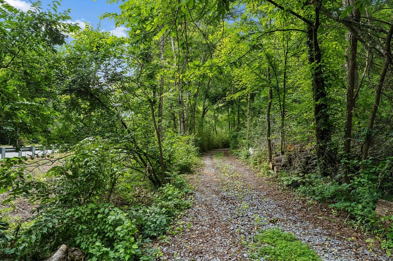 8797 Highway 100, Nashville, TN 37221