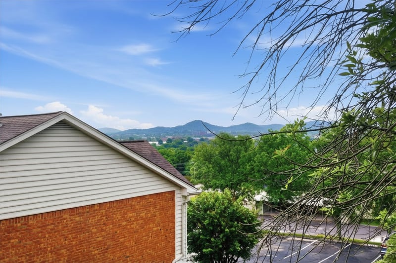 1604 Brentwood Pointe, Franklin, TN 37067