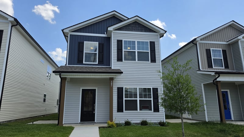 107 Hook And Ladder Ln, La Vergne, TN 37086