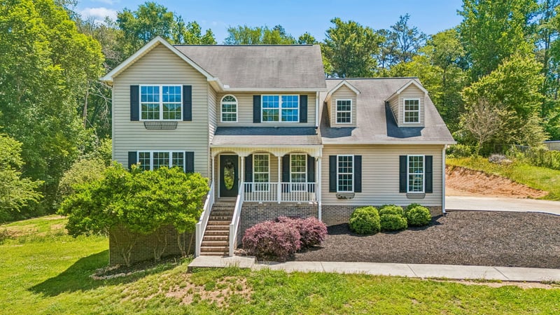 383 Bloomington Dr, Dalton, GA 30721