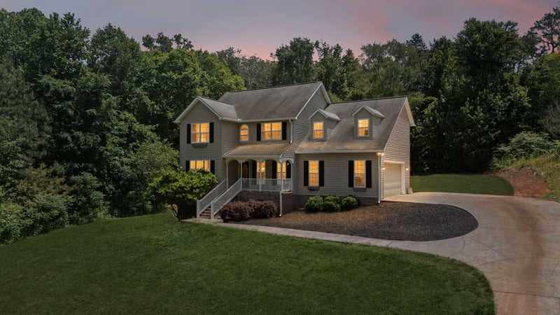 383 Bloomington Dr, Dalton, GA 30721