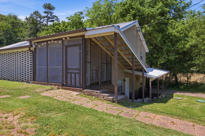 4881 Cleveland Hw, Cohutta, GA 30710