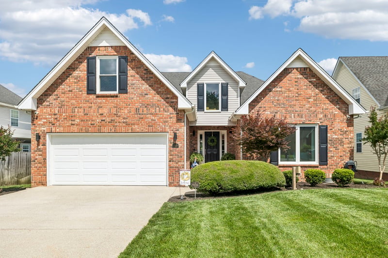 2504 Oak Hill Dr, Murfreesboro, TN 37130