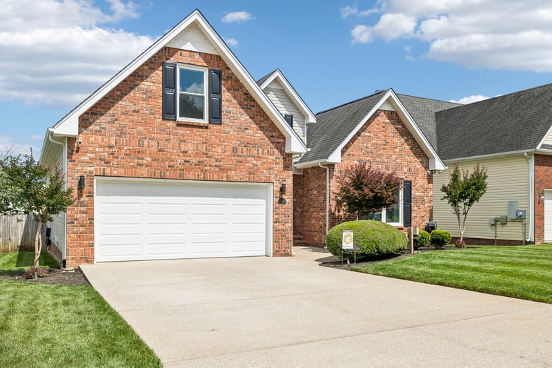 2504 Oak Hill Dr, Murfreesboro, TN 37130