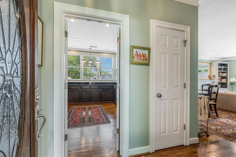 2828 Woodlawn Dr, Nashville, TN 37215