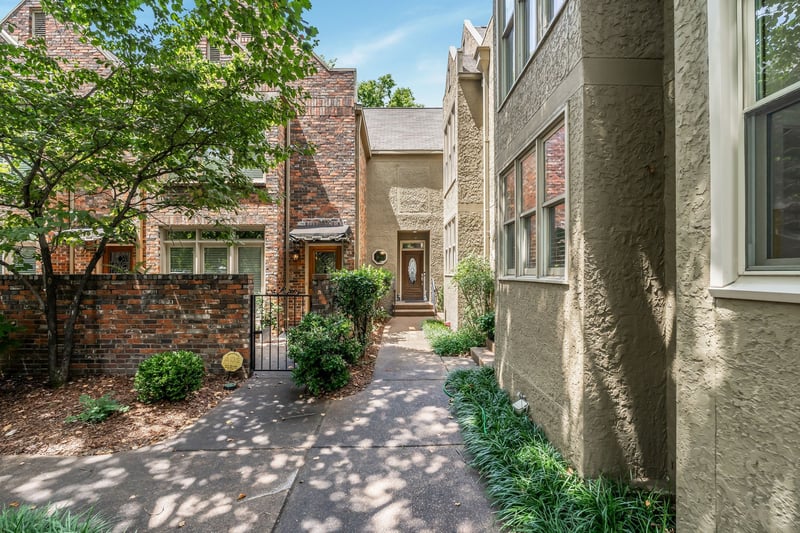 2828 Woodlawn Dr, Nashville, TN 37215