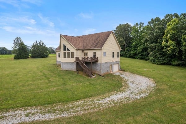 4664 New Cut Rd, Greenbrier, TN 37073
