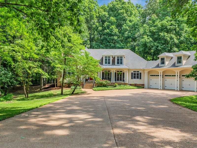 111 Arcadia Ct, Murfreesboro, TN 37130