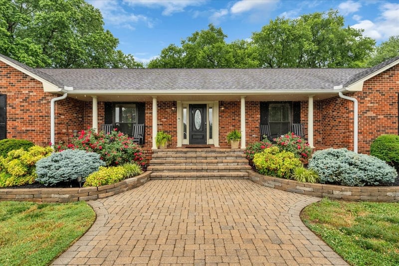 311 Mayfield Dr, Smyrna, TN 37167