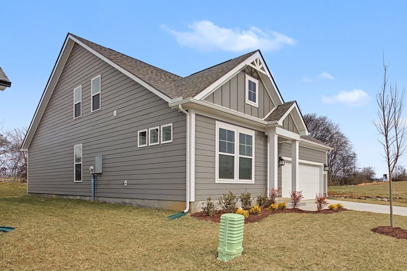 324 Black Bear Dr, Mount Pleasant, TN 38474
