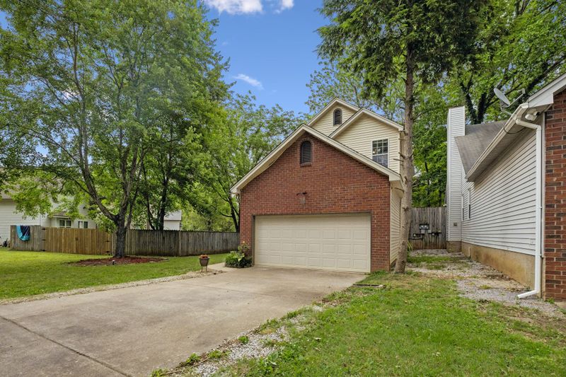 103 Yocum Dr, Smyrna, TN 37167