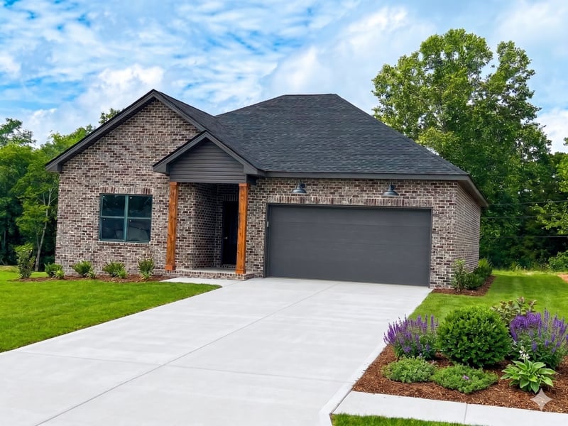 200 Sandalwood Way, Dickson, TN 37055