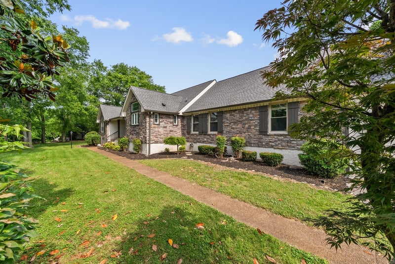 6476 Lickton Pike, Goodlettsville, TN 37072