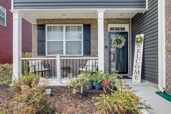1637 Feather Rd, Lebanon, TN 37090