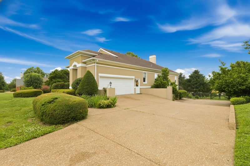 1609 Diamond Dr, Franklin, TN 37064