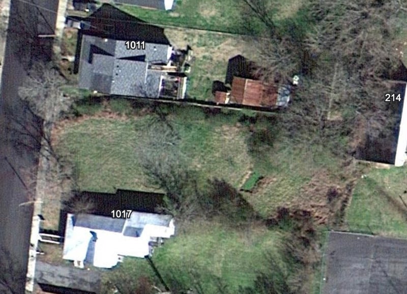 1015 S High St, Columbia, TN 38401