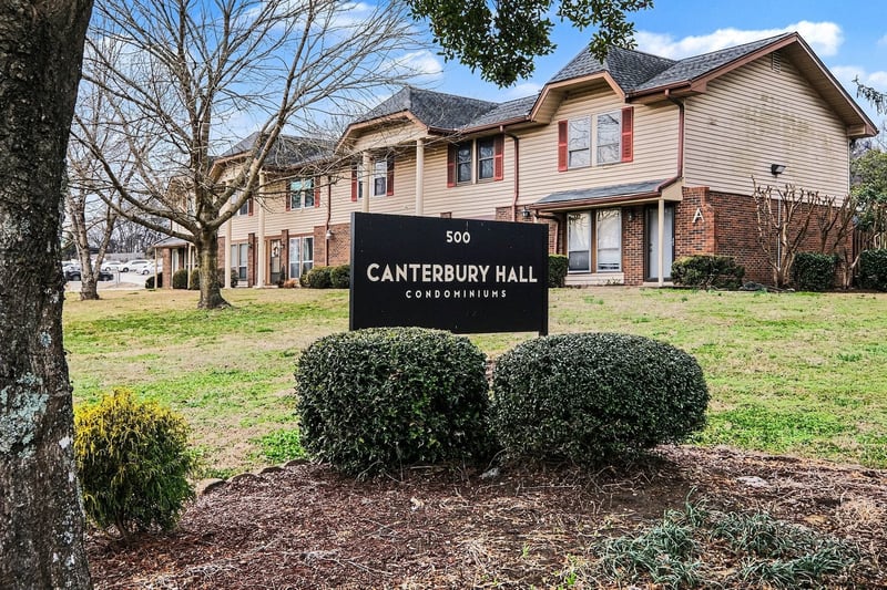 500 Paragon Mills Rd #N15, Nashville, TN 37211