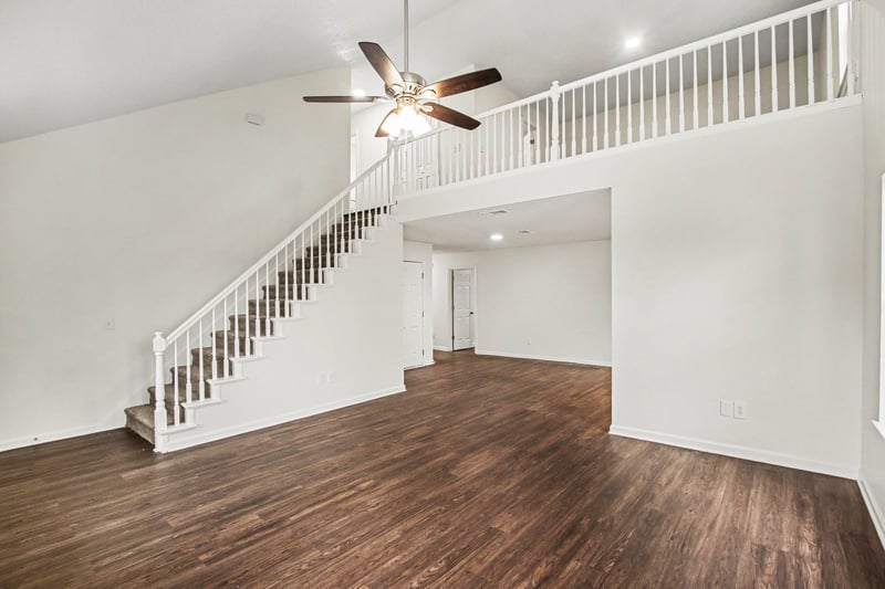 203 Blue Lake Ln, La Vergne, TN 37086