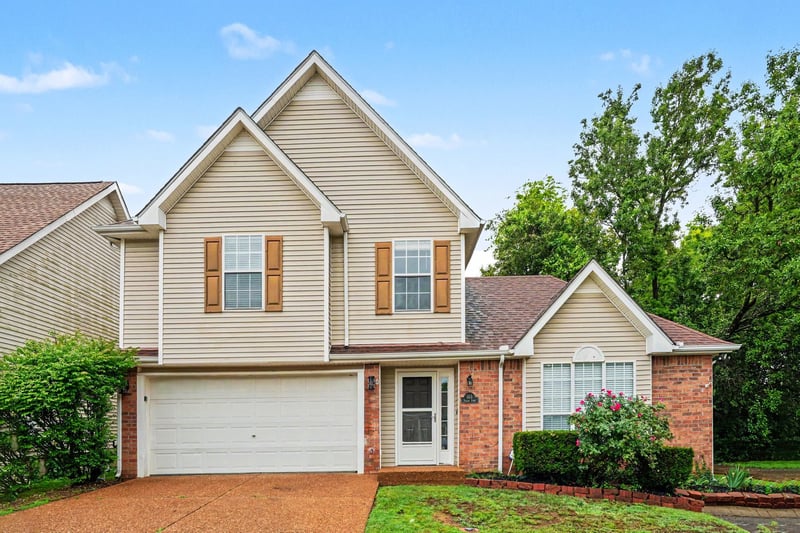 103 Village Ct, Hendersonville, TN 37075