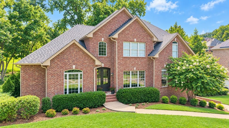 127 Country Hills Dr, Hendersonville, TN 37075