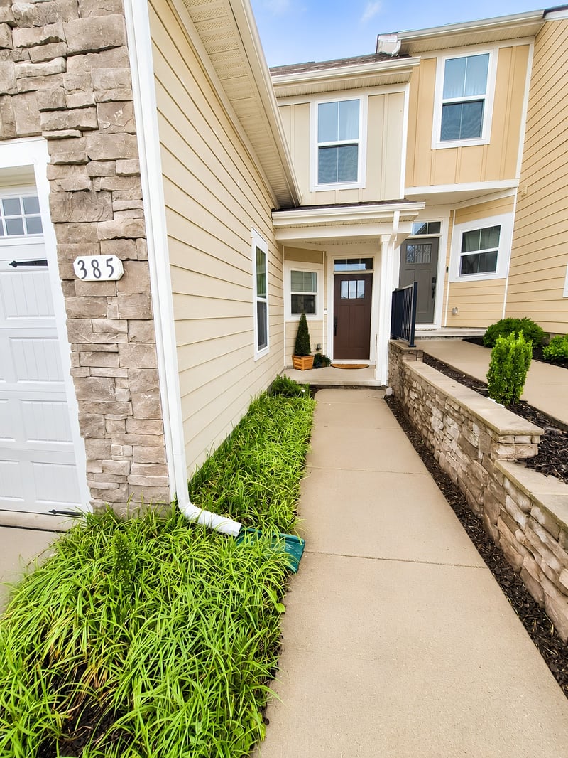 385 S Downs Cir, Goodlettsville, TN 37072