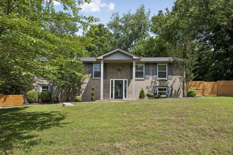 590 Weeping Elm Rd, Mount Juliet, TN 37122