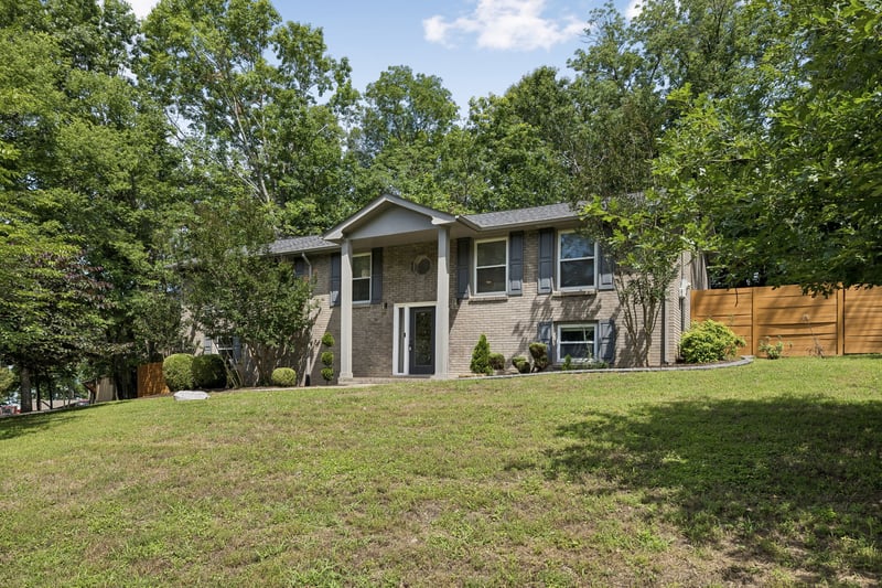 590 Weeping Elm Rd, Mount Juliet, TN 37122