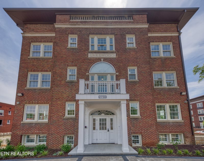 2730 E Magnolia Ave #303, Knoxville, TN 37914
